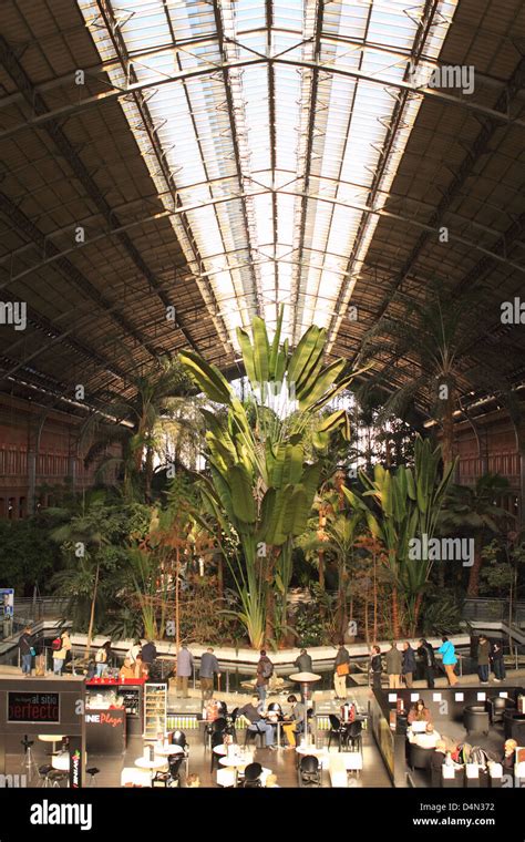 Estacion De Atocha Madrid Fotografías E Imágenes De Alta Resolución Alamy