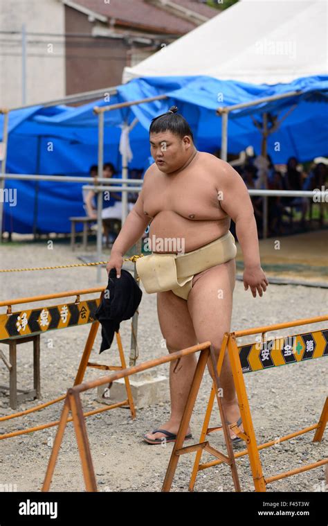 Sumo wrestler's morning practice Stock Photo - Alamy