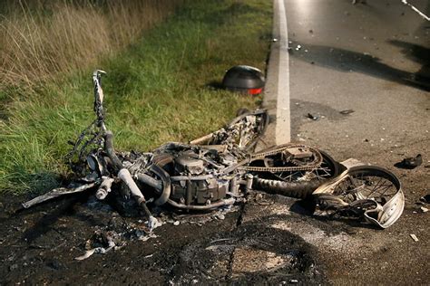 Motorr Der Krachen Ineinander Beide Fahrer Tot Abendzeitung M Nchen