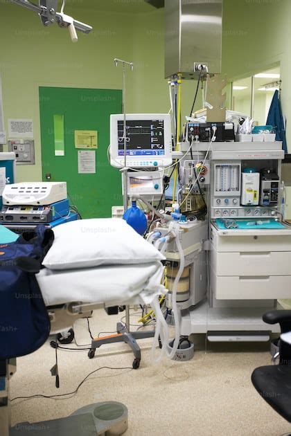 A hospital room filled with medical equipment and equipment photo ...