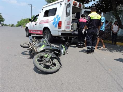 Se Accidenta Familia En Motocicleta Iban Abordo La Mamá Y Tres Niños