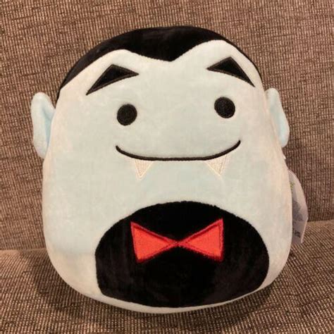 Squishmallow 8 Drake Dracula Kellytoy Halloween Squishmallow Vampire