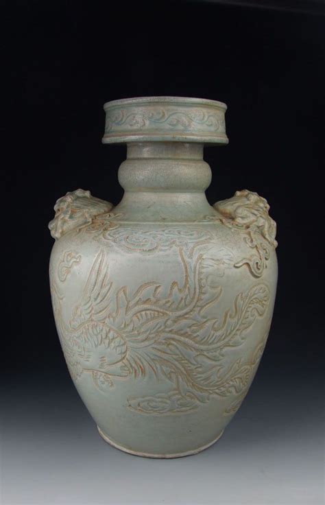 Yuan Dynasty Jingdezhen Kiln Qingbai Glaze Porcelain Vase With Incised