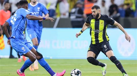 Benzema perde pênalti e Al Ittihad é eliminado para o Al Hilal de