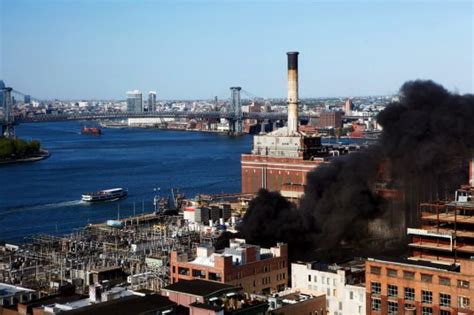 Con Ed Substation In Dumbo Catches Fire After Residents Hear Explosion