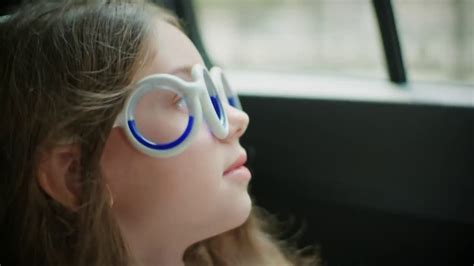 Seetroën les lunettes contre le mal des transports conçues par Citroën