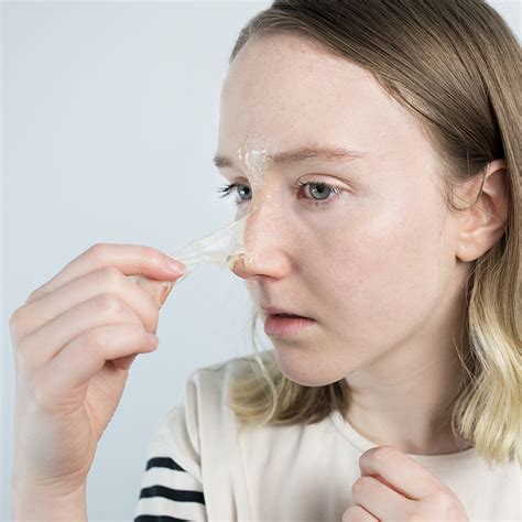 This Is The Best DIY Blackhead Removal Mask