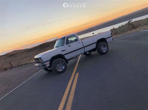 1991 Dodge W250 Wheel Offset Aggressive 1 Outside Fender Stock 1226053 Custom Offsets