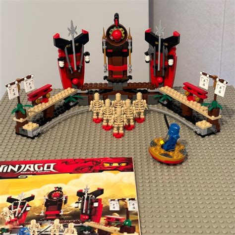 Lego Ninjago 2519 Bowling squelette 2000 à nos Catawiki