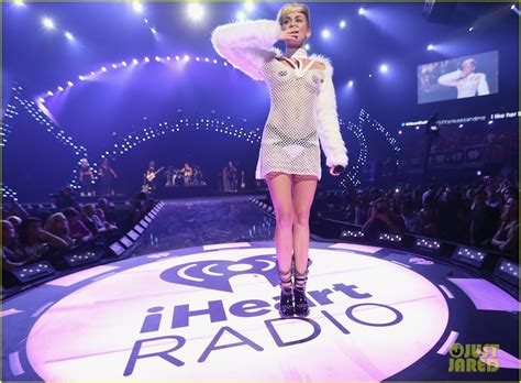 Miley Cyrus Sings Wrecking Ball In Nearly Nude Outfit Video Photo Miley Cyrus