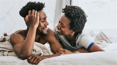 How To Emotionally Connect With A Man 10 Ways