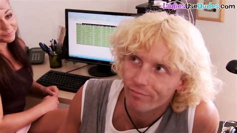 Strapon Lezdoms Pegging Subjects Ass In Erotic Threesome