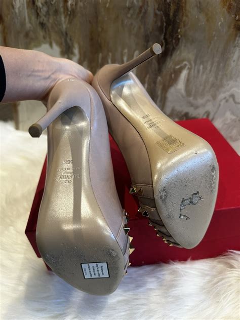 Valentino Nude Rockmance Nude Rockstud Mesh Peep Toe Gem