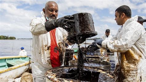 Mauritius Oil Spill Satellite Images Show Removal Operation Bbc News