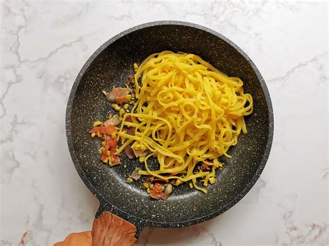 Tagliolini Con Sugo Di Castagne E Pancetta La Ricetta Del Primo Piatto