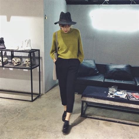 Hot Girl M C P N Ng Khi N D N T Nh Ghen V Xinh L I Di N P