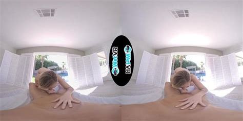 CS Blonde Pool Creampie VR Tnaflix