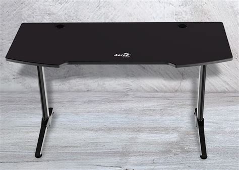 Aerocool ACD2, una mesa para jugar con el estilo de un gamer