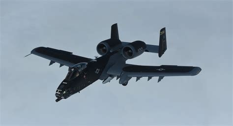 Чи допоможуть A-10 Україні й, чи варто взагалі на нього розраховувати ...
