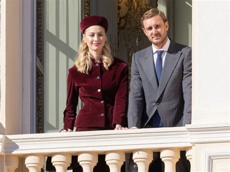 Beatrice Borromeo Il Look Di Velluto Rosso L Idea Outfit Da Copiare