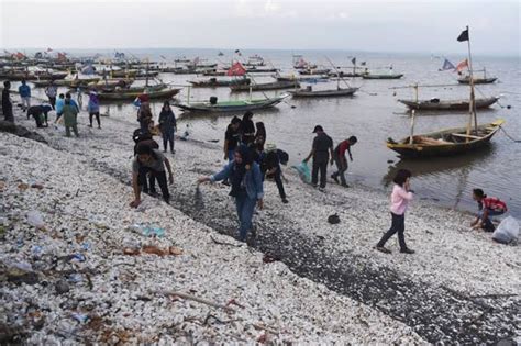 Pantai Kenjeran Underrated Place Dengan Potensi Besarnya