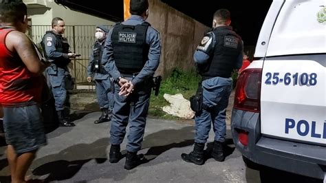 Criminosos Matam Jovem De Anos No Meio Da Rua E Acabam Baleando