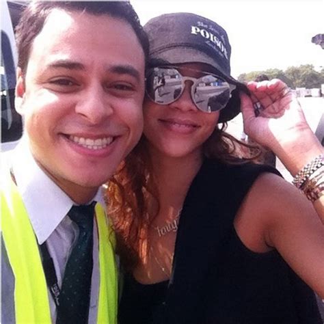 F Demitido Por Foto Rihanna Ganha Ingresso Para Show No Rock In