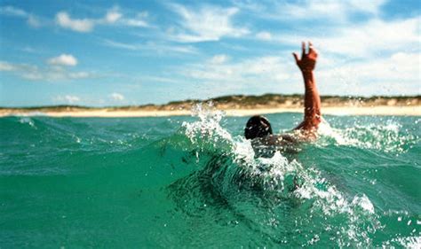What Is A Rip Tide How To Spot And Escape Deadly Rip Currents At Sea