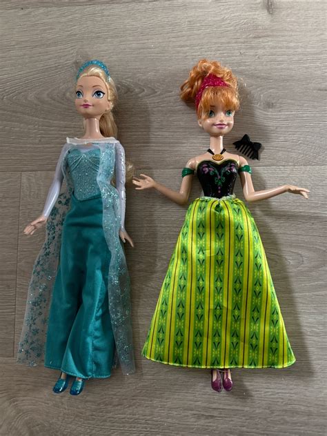 Elsa Og Anna Barbie Finn Torget