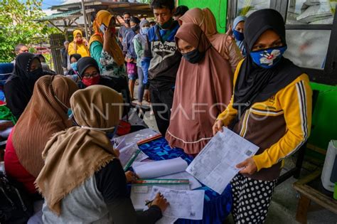 PENYALURAN BANTUAN SOSIAL BERAS ANTARA Foto