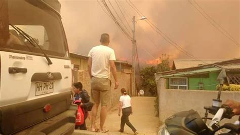 Alerta Roja En Chile Por Un Gigantesco Incendio Forestal En Valparaíso Infobae