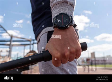 Smartwatch wearable smart tech fitness active athlete main using sports ...
