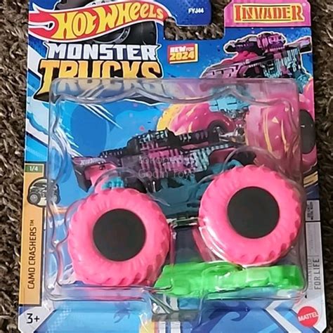 Jual Monster Trucks Invader Camo Crashers Hot Wheels Truck Kota Tangerang Godin Toys