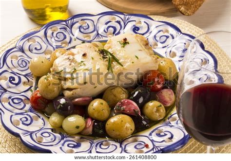 3 imágenes de Bacalhau portugues Imágenes fotos y vectores de stock