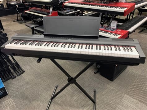 Gear Hunter | Yamaha - P125 B