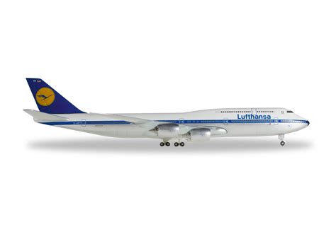 Herpa Lufthansa Boeing 747 8 Intercontinental Retro 527743