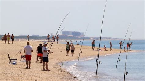 Imágenes de ambiente en las playas de El Portil y Punta Umbría en este