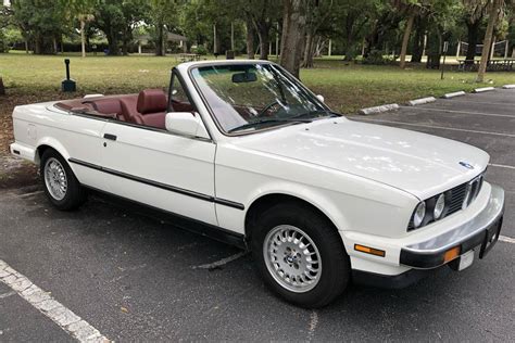 อัลบั้มที่มีรูปภาพมากกว่า 100 รูปของ Bmw 325i Convertible มือ สอง Nec