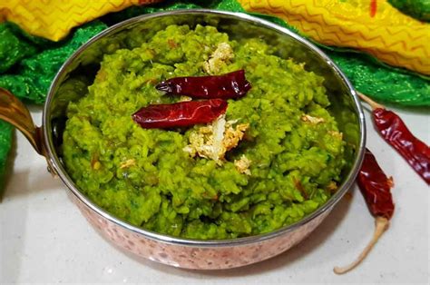 Palak Dal Khichdi Recipe