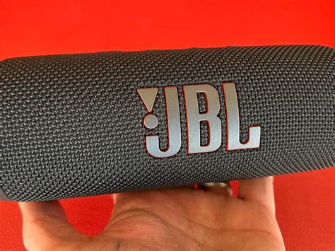 JBL Flip Vs Flip 5: Which Bluetooth Speaker Is Better? What