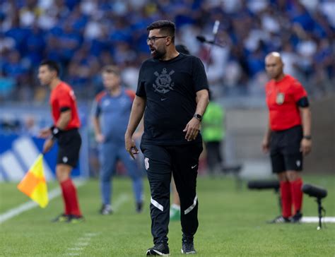 Corinthians Enfrenta Cruzeiro Desvantagem F Sica T Cnico Interino