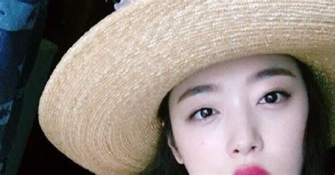 Sulli Shows Off Her Bikini Volume