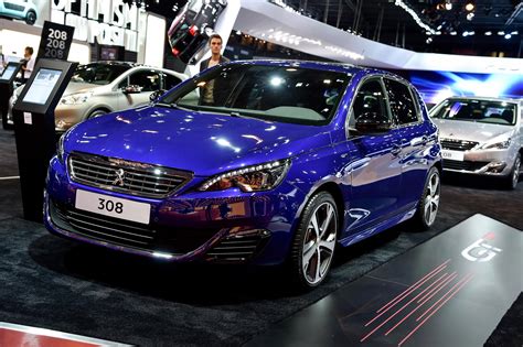 Sporty Peugeot 308 Gt Arrives In Paris Auto Express