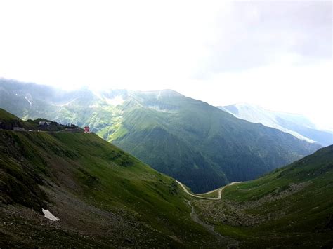 Transfăgărășan Road Trip: Romanian adventure that you must try