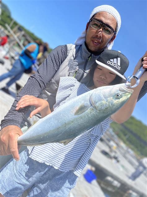 タマクエ釣れています！！！ 釣り堀 海恵 専務