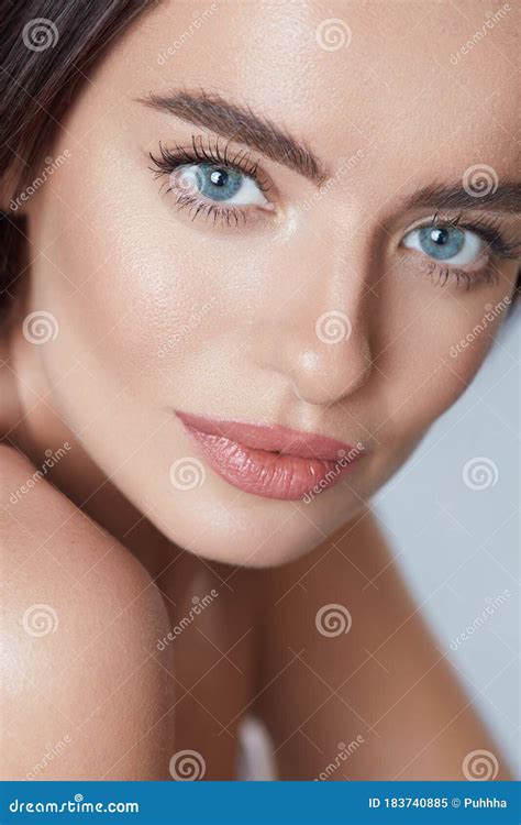 Beauty Beautiful Woman Close Up Portrait Young Blue Eyed Model With