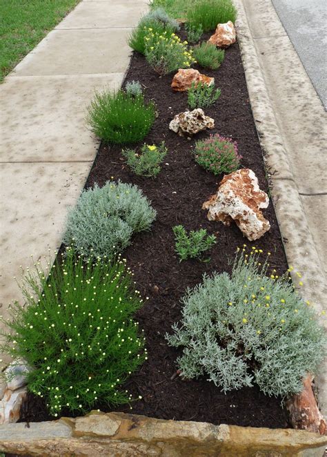 20+ Top Collection Curbside Landscaping Ideas #Curbside #Ideas # ...