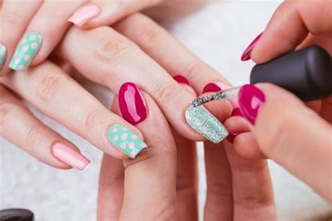 Cursos Gratuitos Manicure