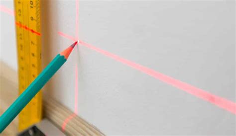 6 Best Laser Level For Hanging Pictures Reviewed