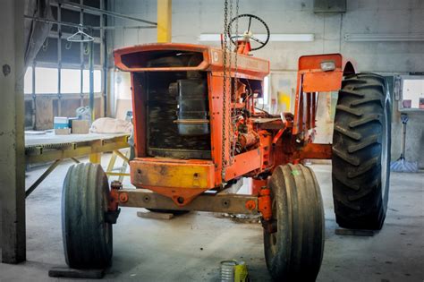 1967 Allis Chalmers D21 Parts Tractor at Ontario Tractor Auction 2017 ...